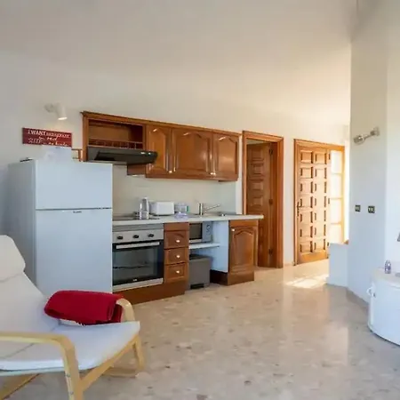 Pebble 1 - One Bed Apartment